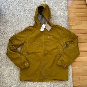 Nike Men's Running Jacket Windrunner Storm-FIT